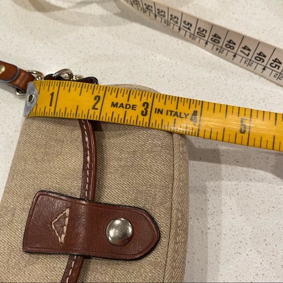 Dooney & Bourke small wristlet / wallet - Picture 14 of 15